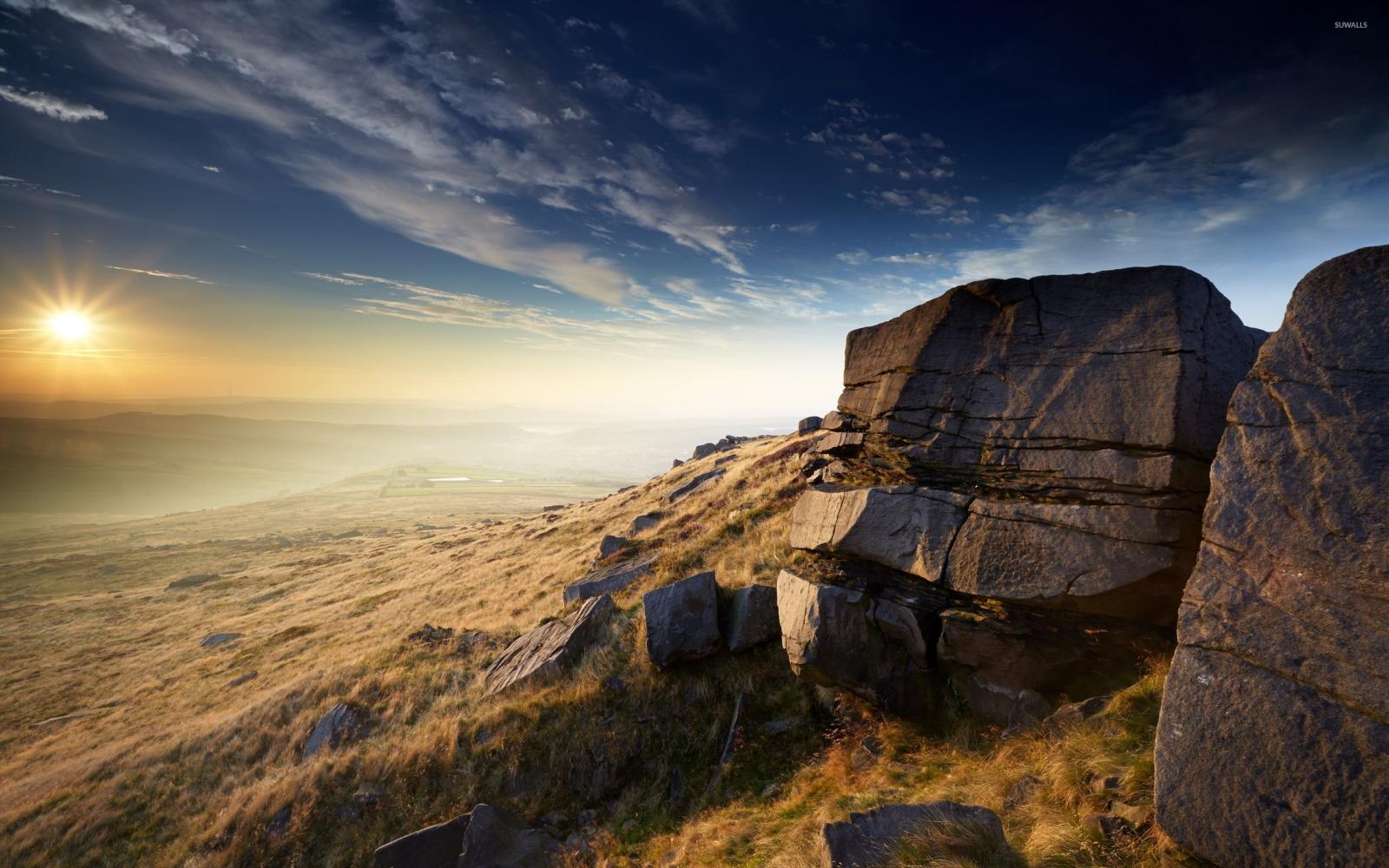 2560x1600 Beautiful Sunset Above The Rocky Peaks Wallpaper - Outcrop