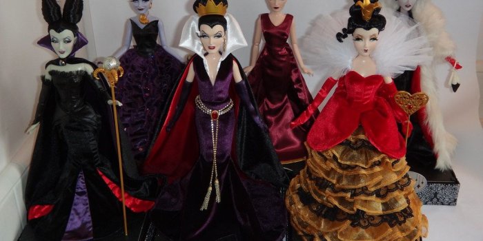 1024x768 Disney Villains Designer Collection Dolls - Full Group Pho…