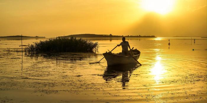 2048x1357 landscape, Nature, Lake, River, Sunset, Boat, Sun, Fishing