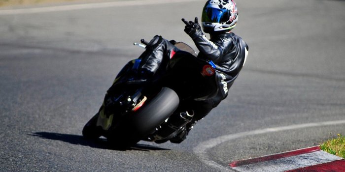 1920x1080 65+ Yamaha R1 Wallpapers on WallpaperPlay