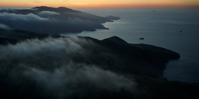 6016x6016 Download 7 new beautiful Catalina desktop wallpapers for macOS