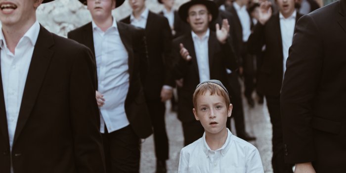 4480x6720 350+ Jewish Pictures [HQ] | Download Free Images on Unsplash