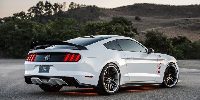 1920x1200 White and black coupe, Ford, Ford Mustang GT, Ford Mustang GT