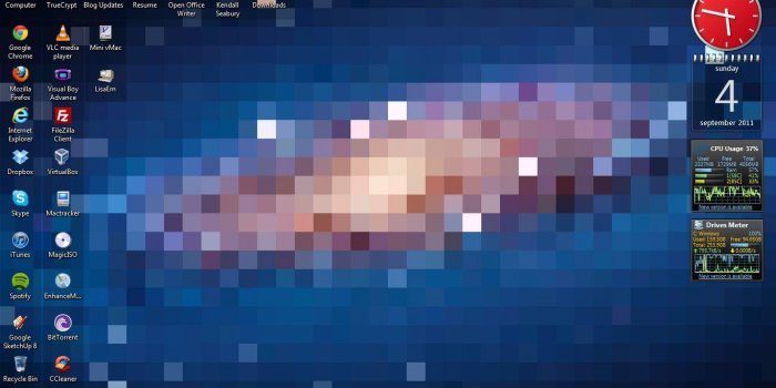 1366x768 Windows 98 Default Wallpaper posted by Ethan Thompson