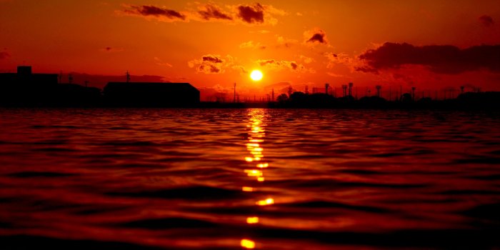 2560x1600 Red evening sun wallpaper | 2560x1600 | #31586