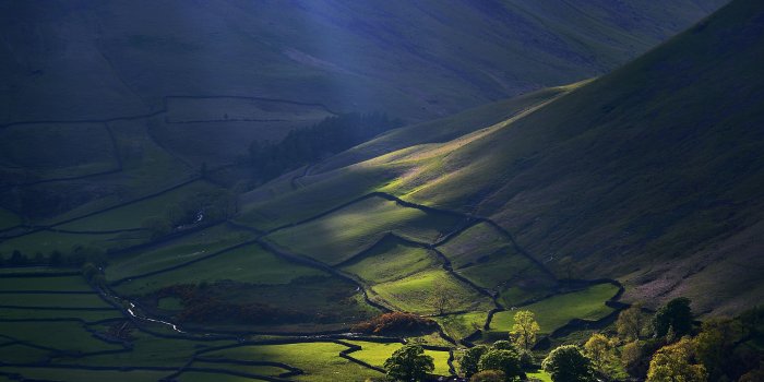 4608x3072 Aerial photoghraphy of plains, sun rays, farm, mountains