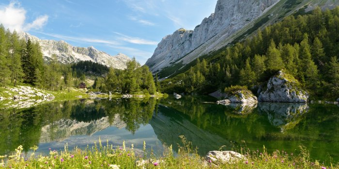 3840x2160 Mountain Lake Chalet Serene Landscape 4K Ultra HD Desktop Wallpaper