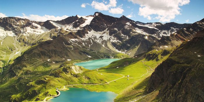 5184x3456 Aerial View of Mountain and Body of Water · Free Stock Photo