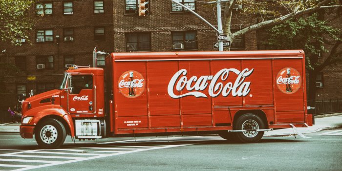 2880x1800 Coca Cola truck vintage wallpaper - 1372 | 2880x1800