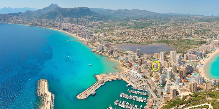 1280x800 Apartment Stunning views, excellent location, 2 minutes to beach