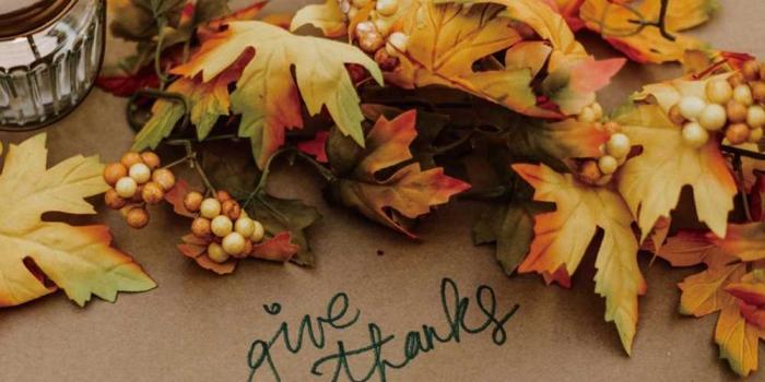 1000x1000 Yeele Thanksgiving Yellow Maple Leaves Wallpaper Photography