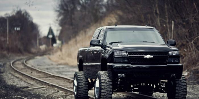 1680x1050 Free download Chevrolet Silverado SS on rails wallpapers and