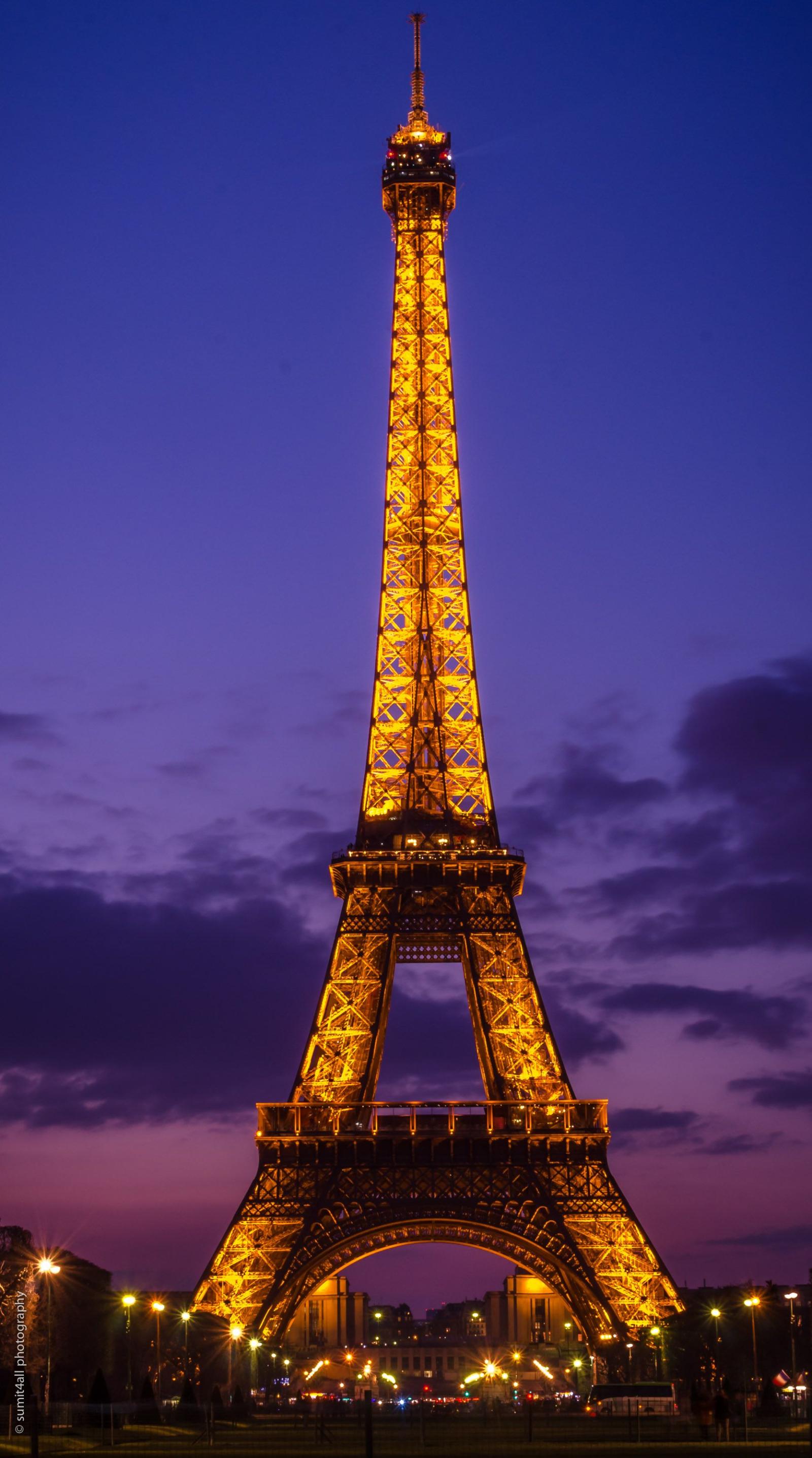 1669x2995 The Eiffel Tower and a Cloudy Sunset | Sumit4all Photography