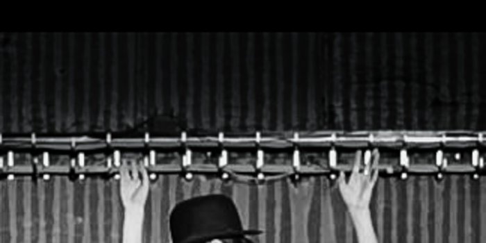 1678x2978 Use this as your lock screen wallpaper to have Thom hold your