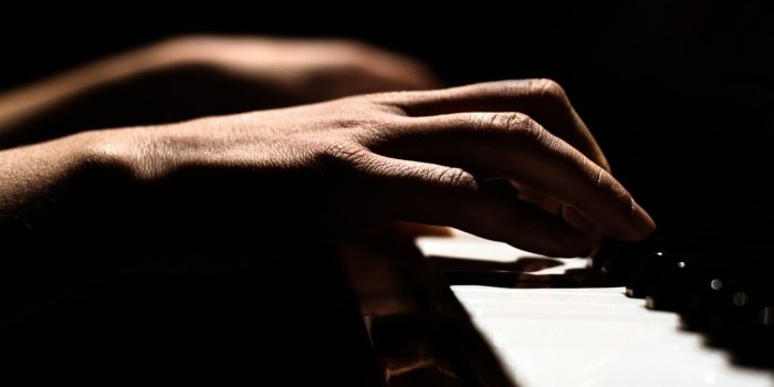 1920x1200 54+ Piano and Violin