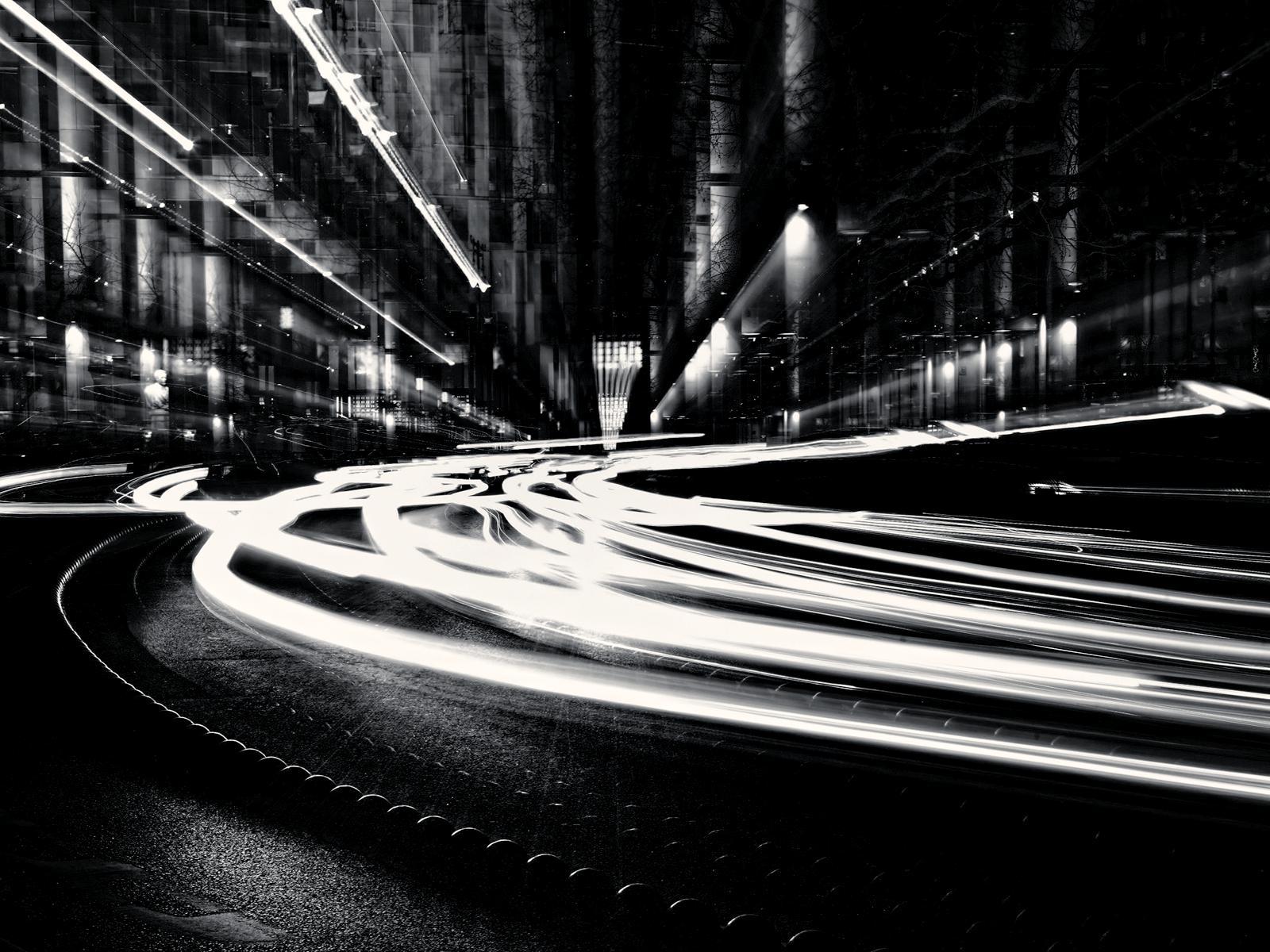 1600x1200 Black And White City Wallpapers