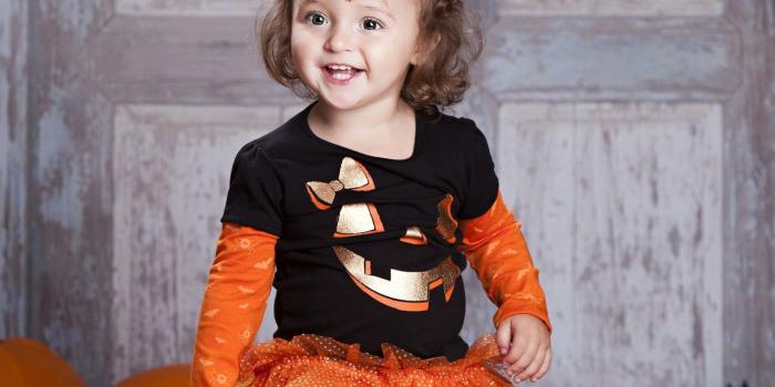 1332x850 Wallpaper joy, smile, child, baby, girl, Halloween, Halloween