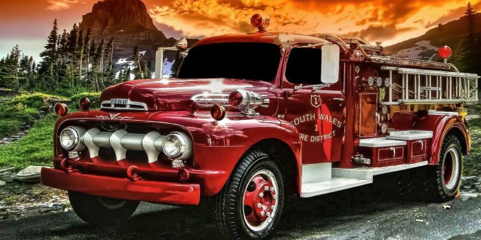 1366x768 Old Trucks Wallpapers