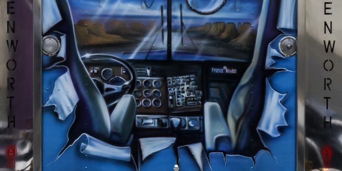 2267x3401 Big Truck Pictures Free Download - High Resolution Trucks Photo