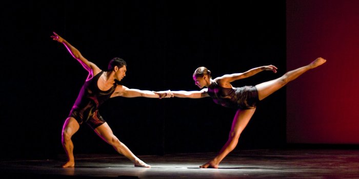 5200x3457 Review: MOVE! | trailerpilot