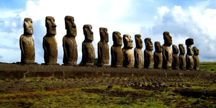 1512x976 Easter Island Heads Travel Wallpaper | Full HD Wallpapers