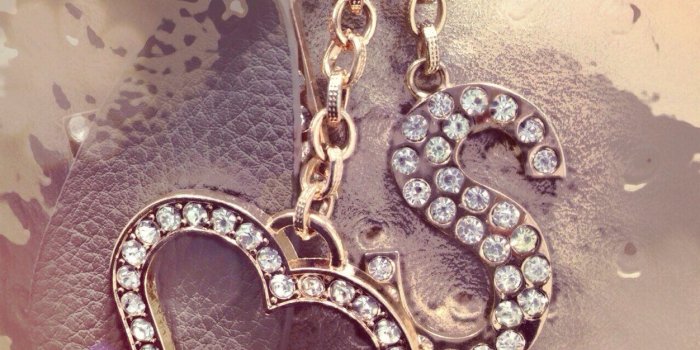 1252x1252 gAFj-adL.jpeg (1252×1252) | Stylish alphabets, Alphabet design