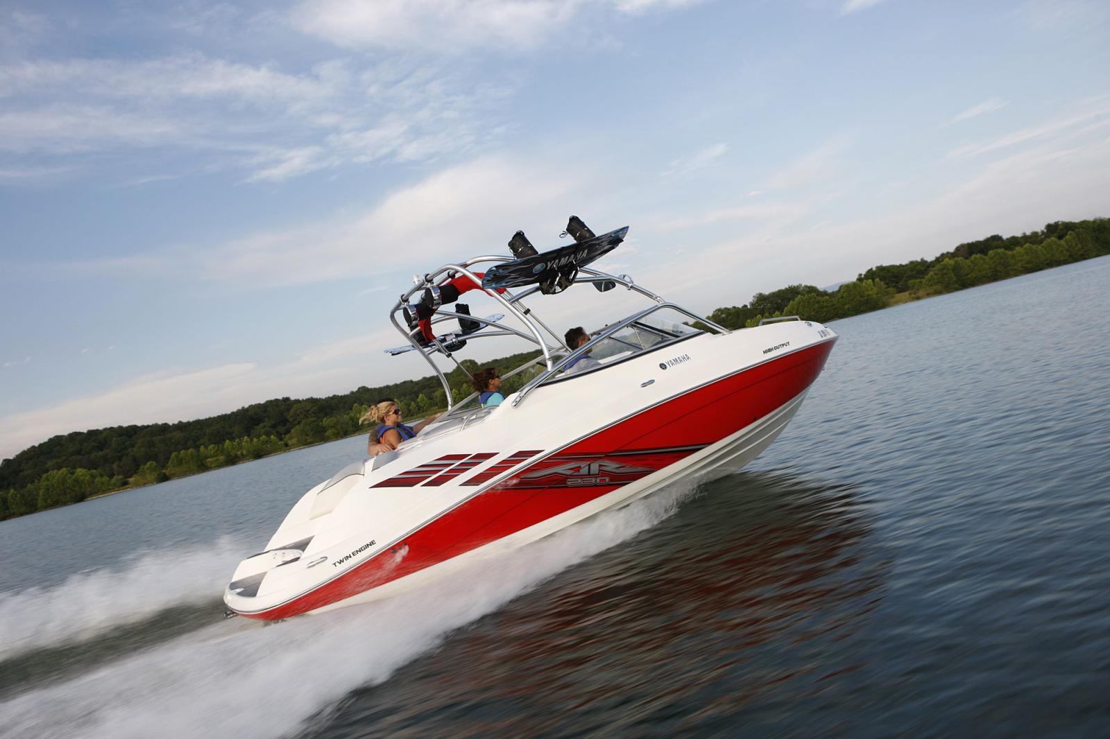 2000x1333 Desktop Wallpaper Yamaha Boats #h437000 | Products HD Images
