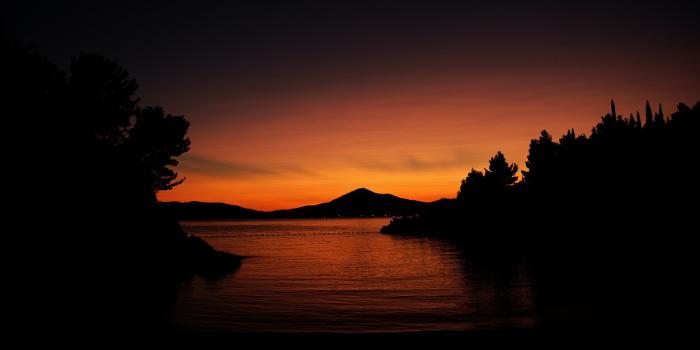 2560x1600 Beach Colors In Twilight #6907423