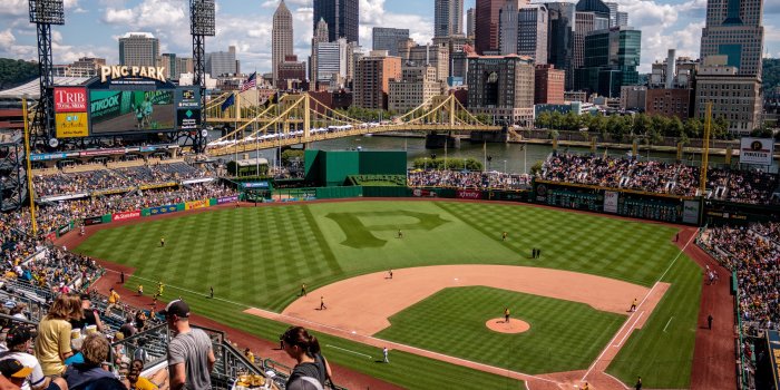 3840x2560 a shot of the pnc park baseball field in pittsburghpittsburgh