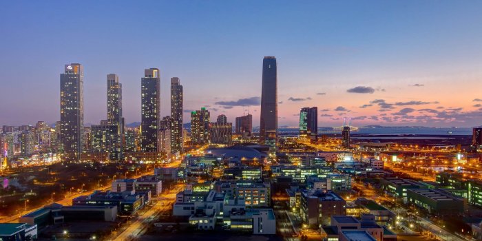 2560x1440 Wallpaper Seoul city night view, Korea 2560x1600 HD Picture, Image