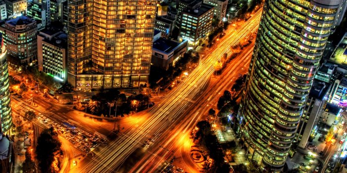 2048x2048 HDR Seoul Korea Rush Hour iPad Wallpaper