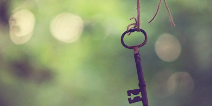 1600x1000 Download wallpaper key, rope, node, focus free desktop wallpaper