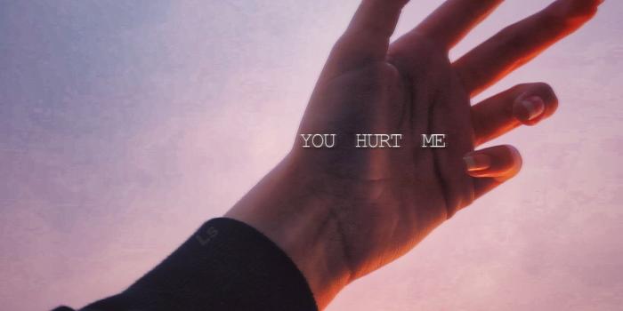 2251x4000 Aesthetic Hands Wallpapers - Top Free Aesthetic Hands Backgrounds -  WallpaperAccess