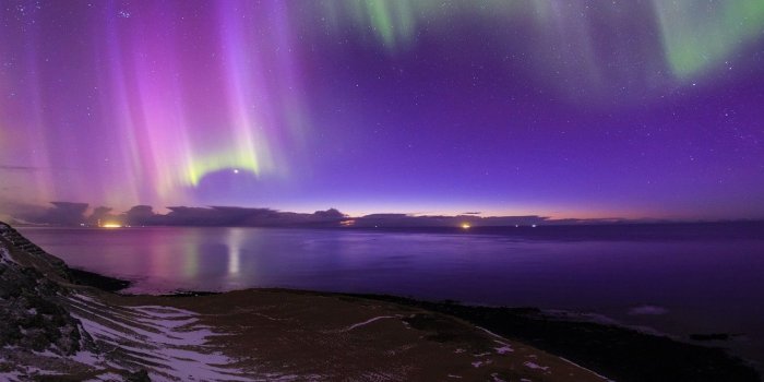 1332x850 Wallpaper sea, stars, night, lights, shore, Northern lights