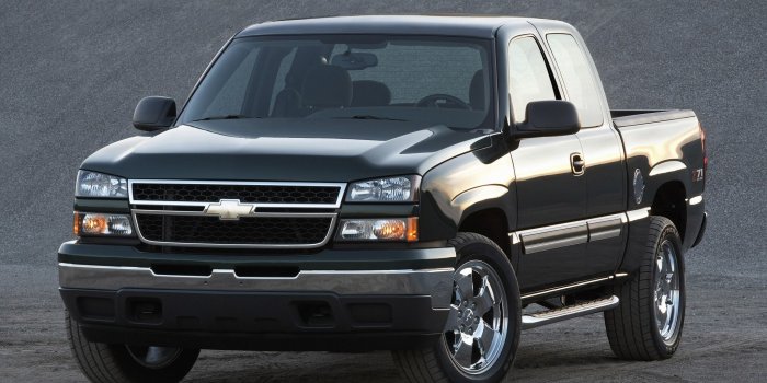 2048x1536 2007 Chevrolet Silverado Z71 truck wallpaper | 2048x1536 | 108939