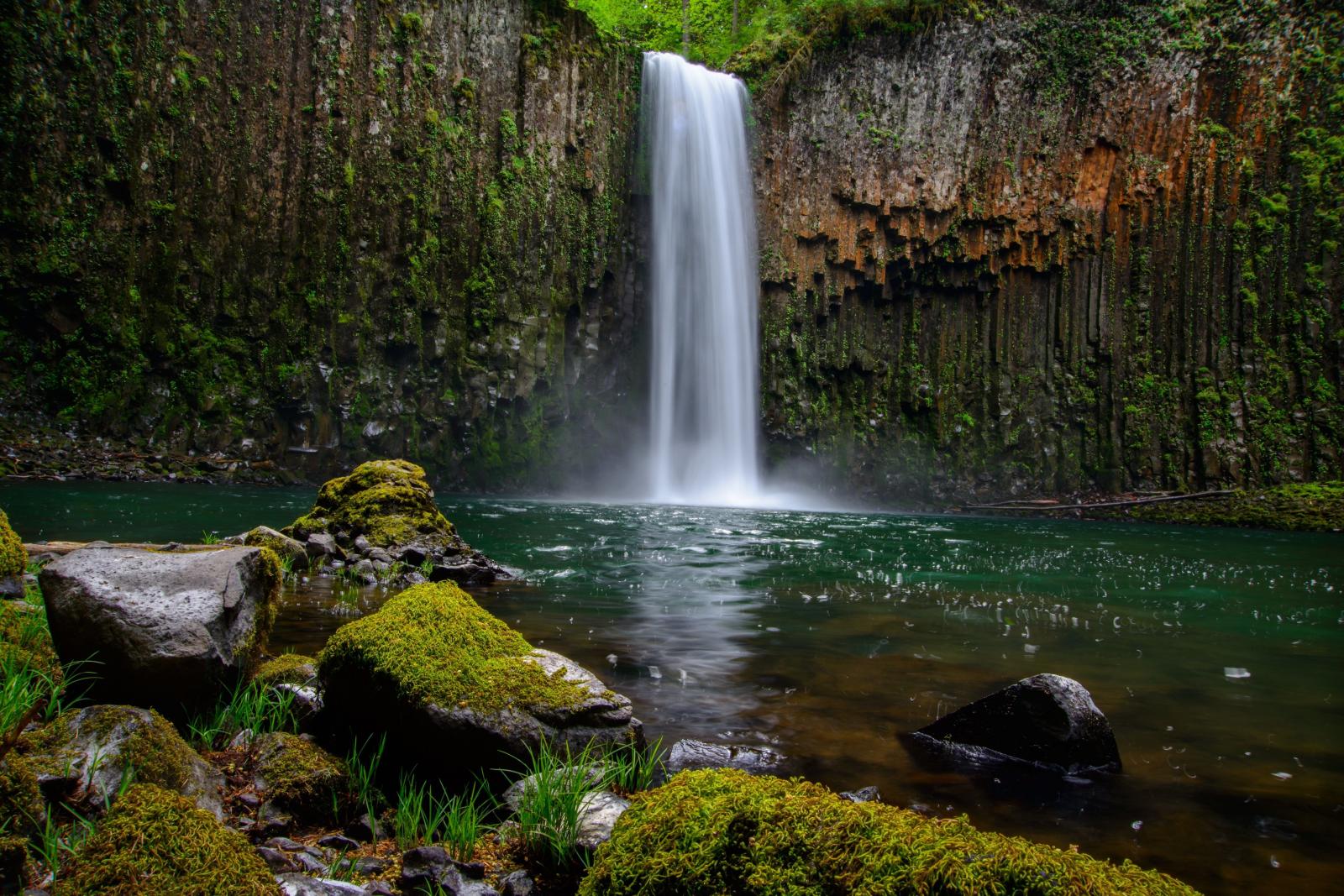 5120x3417 Forest Waterfall Wallpapers - Top Free Forest Waterfall