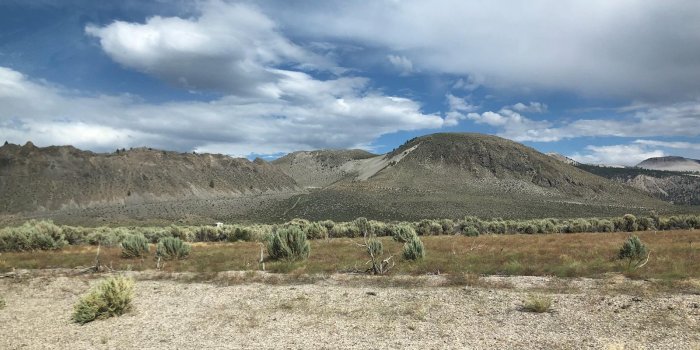 1600x1200 I spy Heisenberg in the New Mexico desert. Can you? : breakingbad
