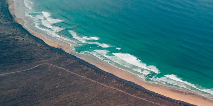 938x1668 Download wallpaper 938x1668 ocean, coast, las nieves, canary