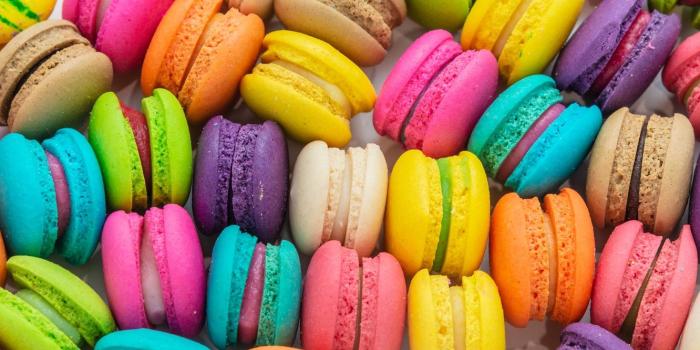 1332x850 Wallpaper cakes, dessert, dessert, bright, sweet, french, macaron