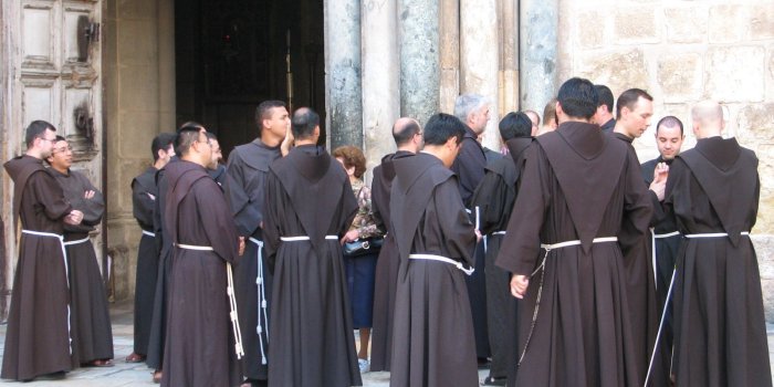 1600x1200 As such they were not to be monks who traditionally stayed within