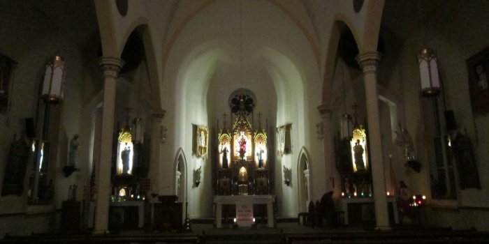 1024x768 Traditional Altar, St. Boniface Catholic Church, Koeltztow…