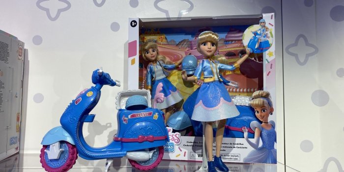 1600x1200 Toy Fair 2020: Disney Princess, Frozen 2, Mulan, and More by