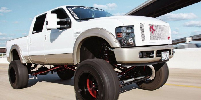 1600x1200 Lifted Trucks Wallpapers