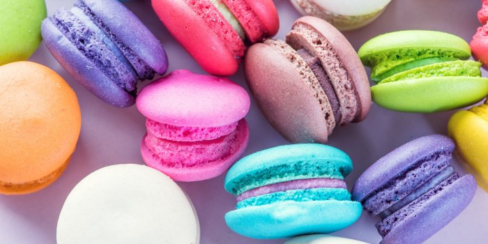 5120x2880 Wallpaper Colorful macaron, cakes, sweet food 5120x2880 UHD 5K