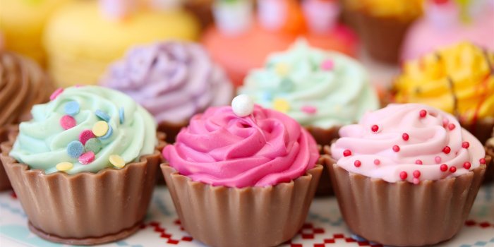 2560x1600 Colorful cream cakes, pastries, sweet food wallpaper | other