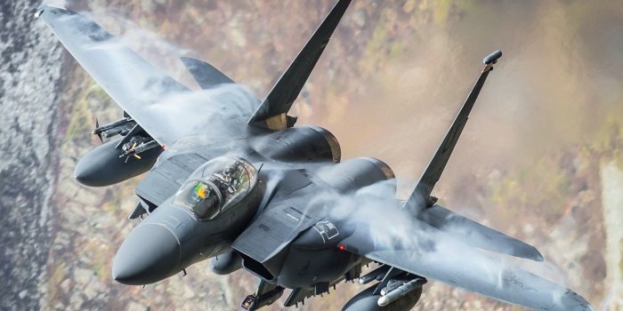 2048x1176 Gray fighter jet wallpaper, F-15, military aircraft, vehicle HD