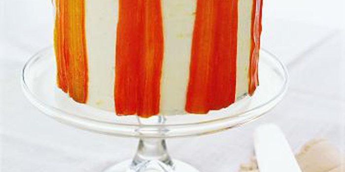 1200x800 Martha Stewart: To fix wallpaper seams, use paste and seam roller