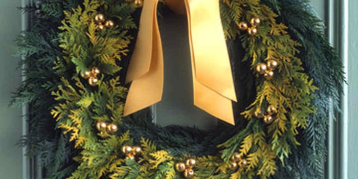 1040x1300 Golden-Cedar Wreath | Martha Stewart