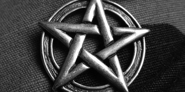1280x800 Black And White Pentagram Wide | Chaos Wallpapers