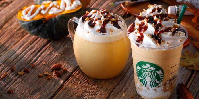 1130x753 Starbucks drink in a cold Autumn day - Pumpkin pie